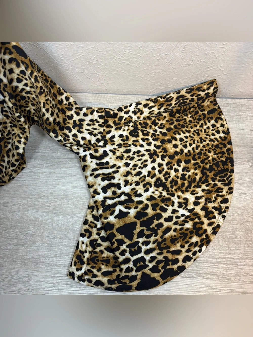 Lucky & Blessed Bell Sleeved Blazer Cardigan Large L&B Leopard Print Animal